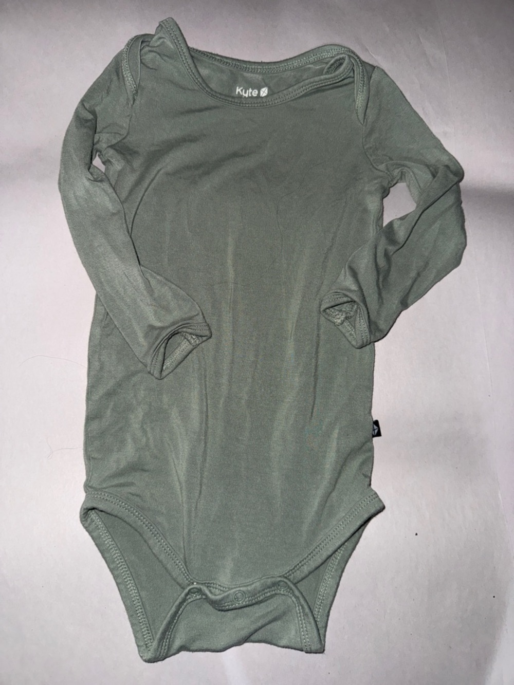 Kyte baby neutral green sleep sack size large and long sleeve body suit 18-24 mo - Picture 5 of 7
